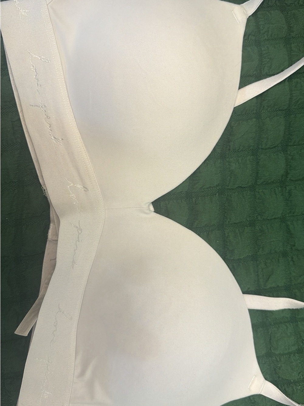 PINK Victoria's Secret white Padded T-Shirt Bra